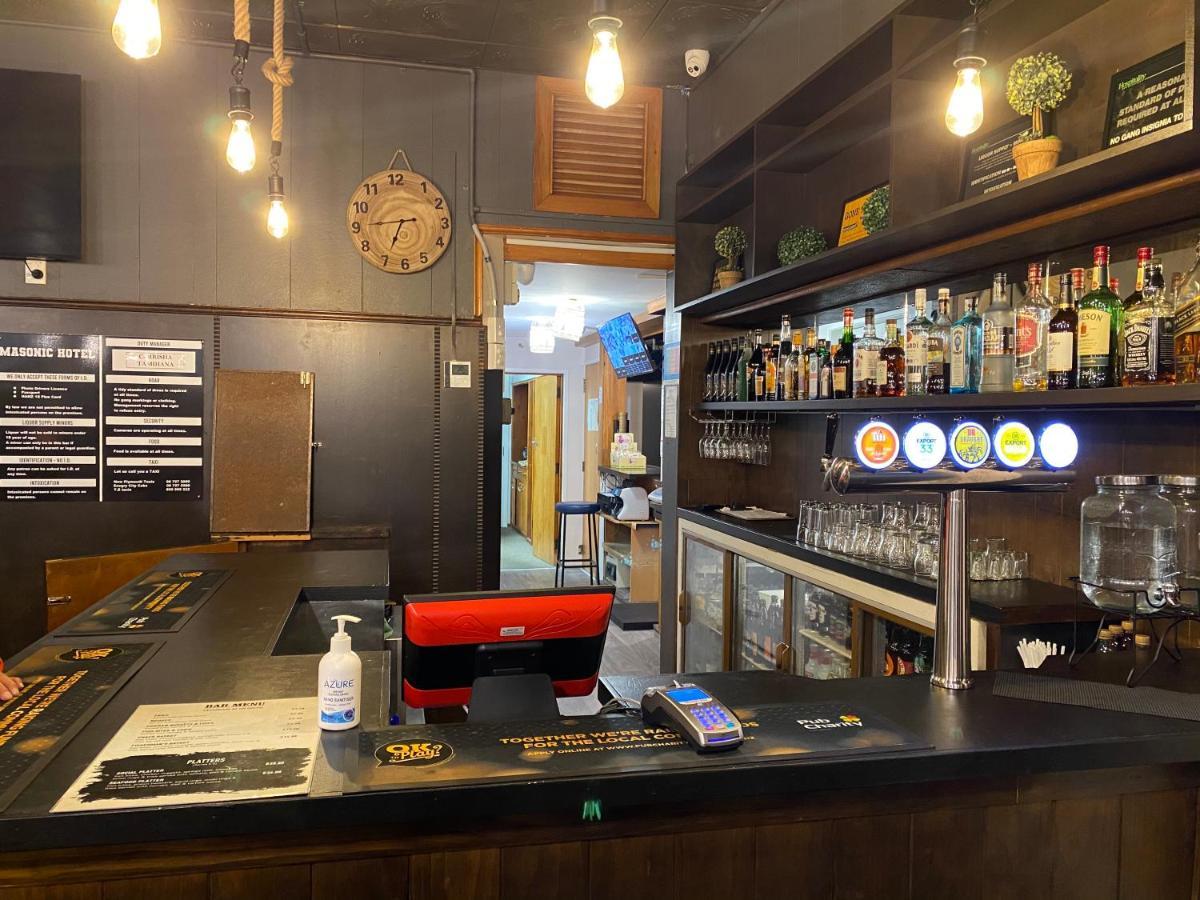 Masonic Hotel Waitara Екстер'єр фото